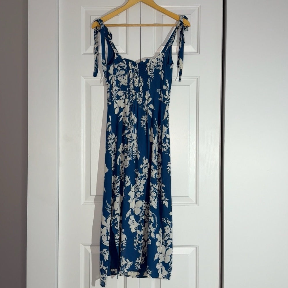 Reformation Blue and White Midi Dress (4) - Picture 3 of 6
